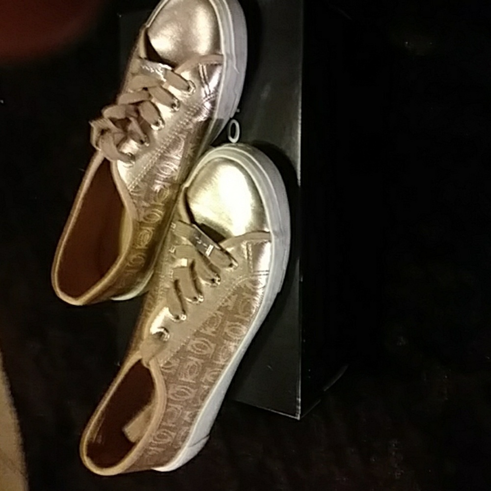 Rose Gold Tennis Shoes